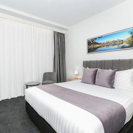 Christchurch City Hotel Екстер'єр фото