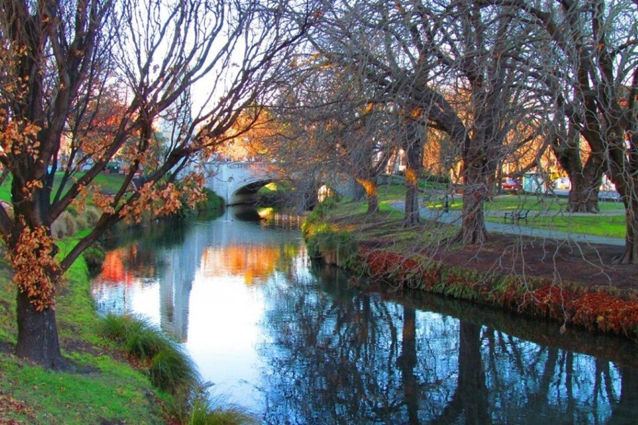 Christchurch City Hotel Екстер'єр фото