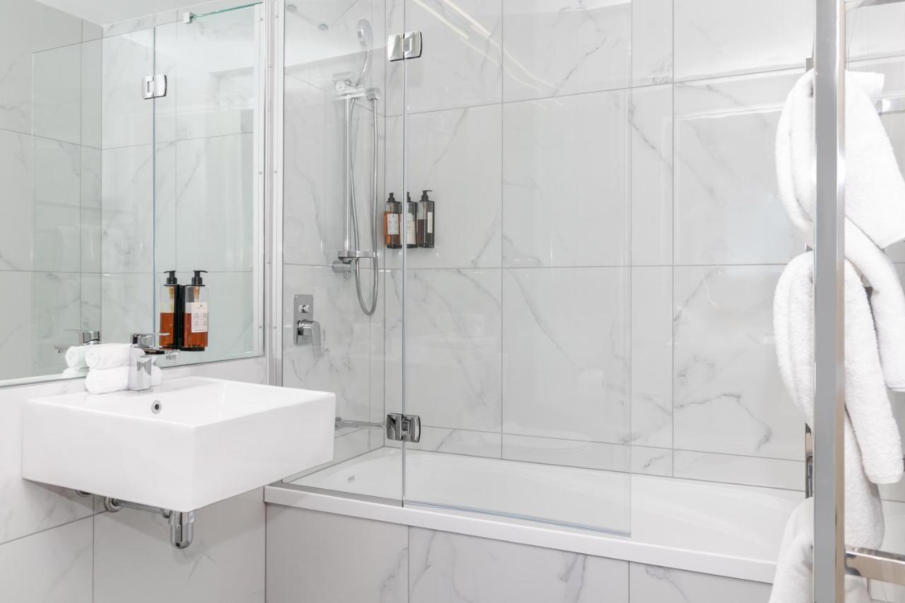 Christchurch City Hotel Екстер'єр фото