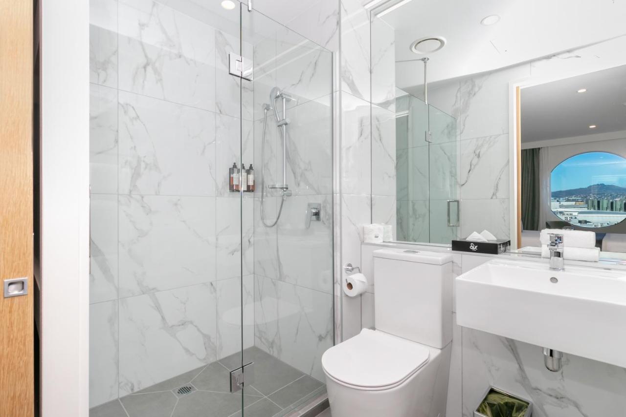 Christchurch City Hotel Екстер'єр фото